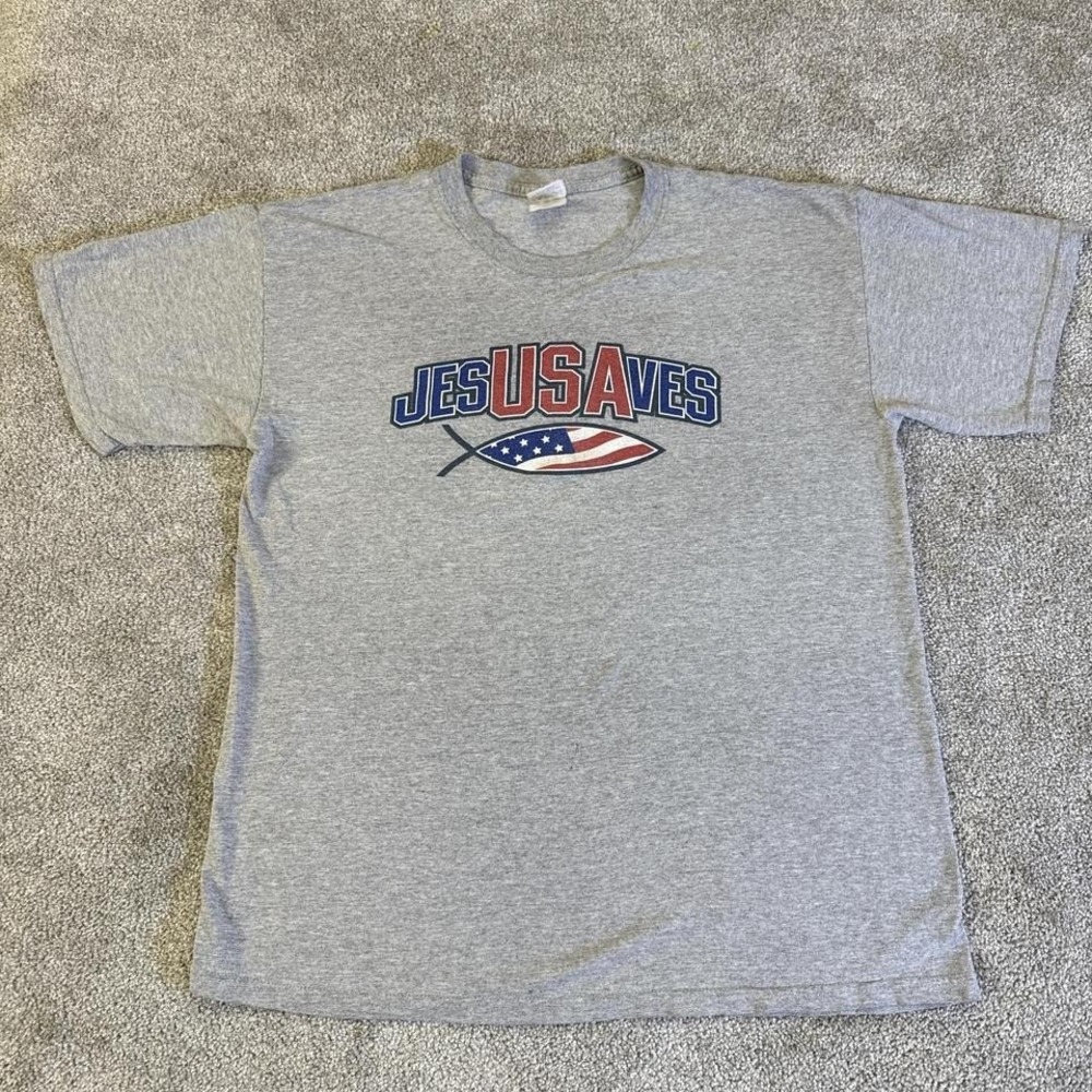 Jesus Saves USA Heavy Cotton Christian Faith T-Shirt Large Patriotic Graphic